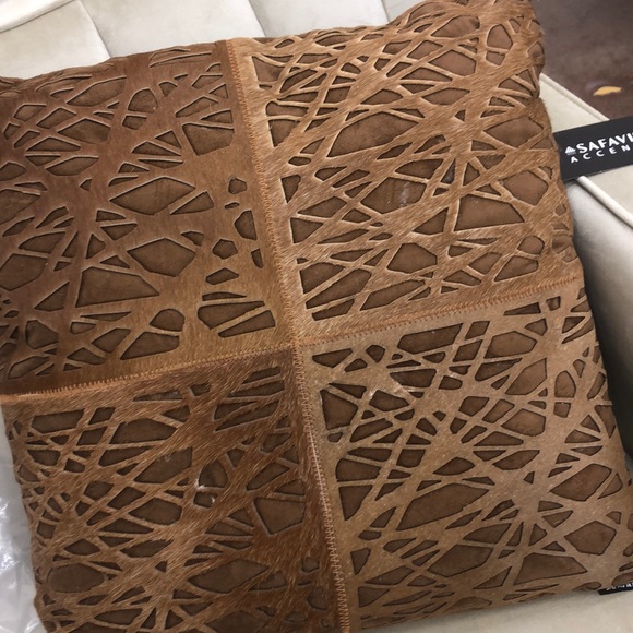 Safavieh Accents Wozniak Throw Pillow
